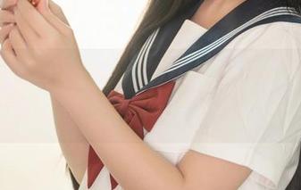 爆机少女喵小吉深圳校服写真合集，别看简单，细节有趣到没朋友。