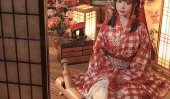 爆机少女喵小吉的豹纹作品：没有喧哗，只有独特的低语和呼唤！