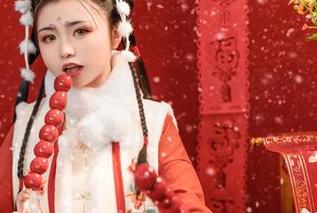 逃不开的晚归，爆机少女喵小吉的末班地铁下载作品集等你来拿！