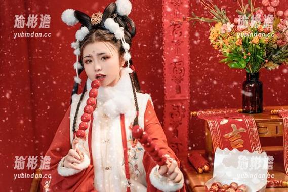 逃不开的晚归，爆机少女喵小吉的末班地铁下载作品集等你来拿！