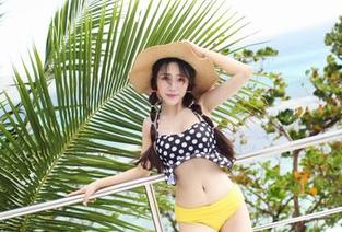 爱蜜社 – 迷失在乐乐Mango的赤足私拍图集，每一张都想多看一眼