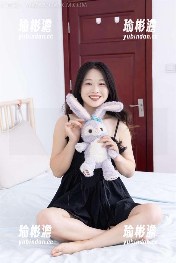 物恋传媒 - 这组夏有乔木的写真，想问问嘉木，这都是怎么拍出来的？分享我也想要！
