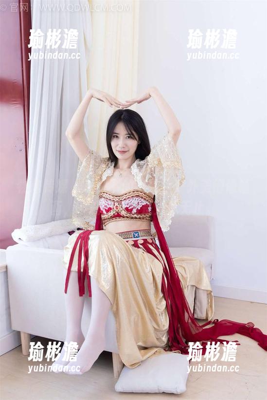 物恋传媒 - 镜头下的小晴，户外美得像幅画，下载的冲动是无休无止。
