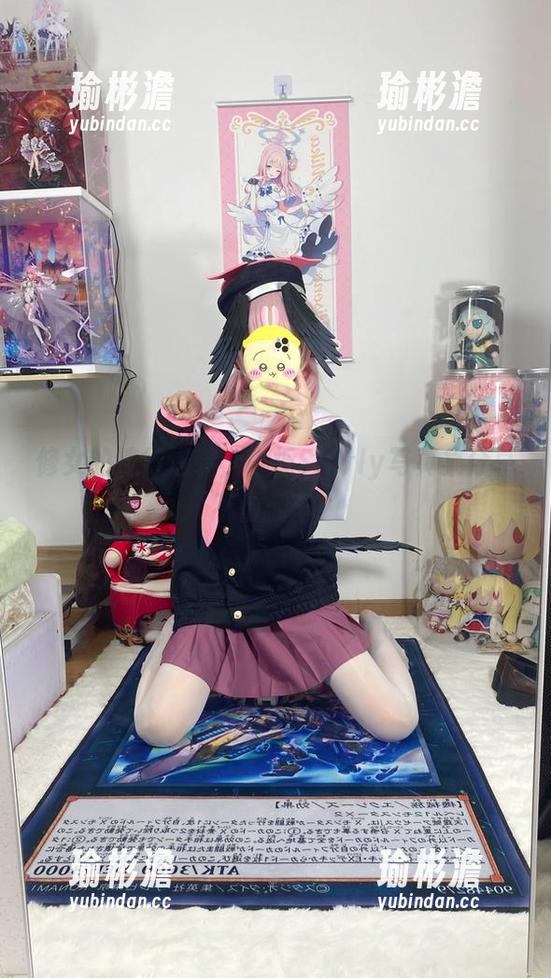 修女的流行逆袭，白栎Shirly写真集分享不怕翻车！