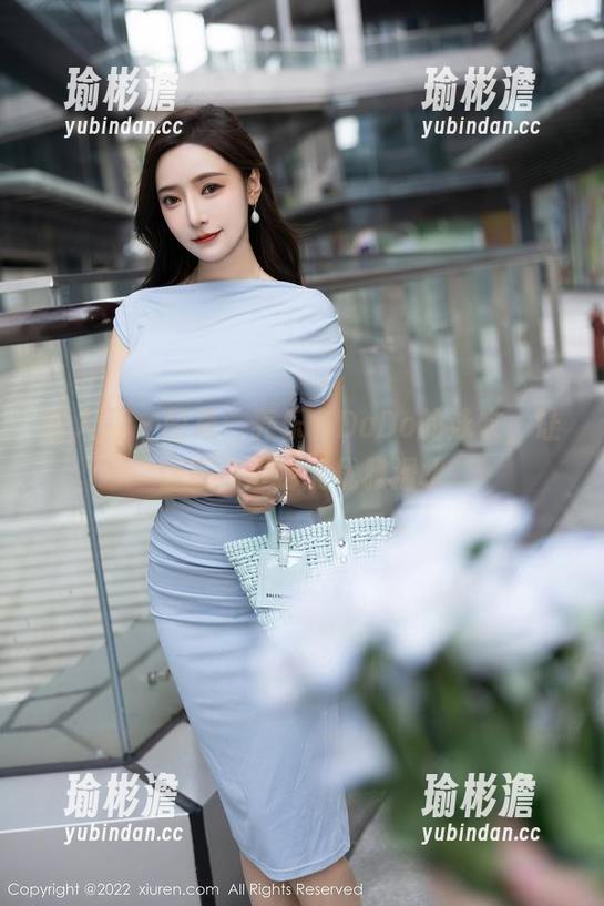 秀人网 - 图集：养乐多DoDo的泳衣，让你在海边也能优雅滑水