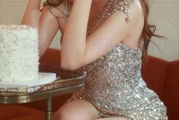 秀人网 – 不能不说，养乐多Doll的美图与女神的结合有多高级。