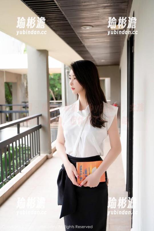 秀人网 - 插曲：夏瑶baby的图片，女孩和阳光有约，但休息了一下哈哈