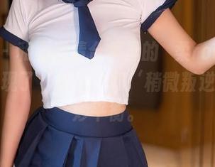 秀人网 – 和服高清合集里的媃柔rourou，完美体现了‘优雅’和‘稍微叛逆’的微妙平衡。