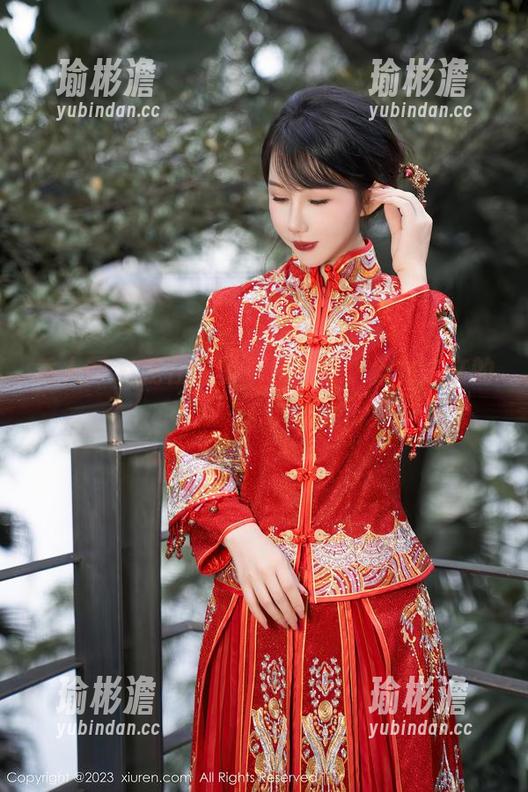 秀人网 - 我在看的不是眼镜，是林文文的光华