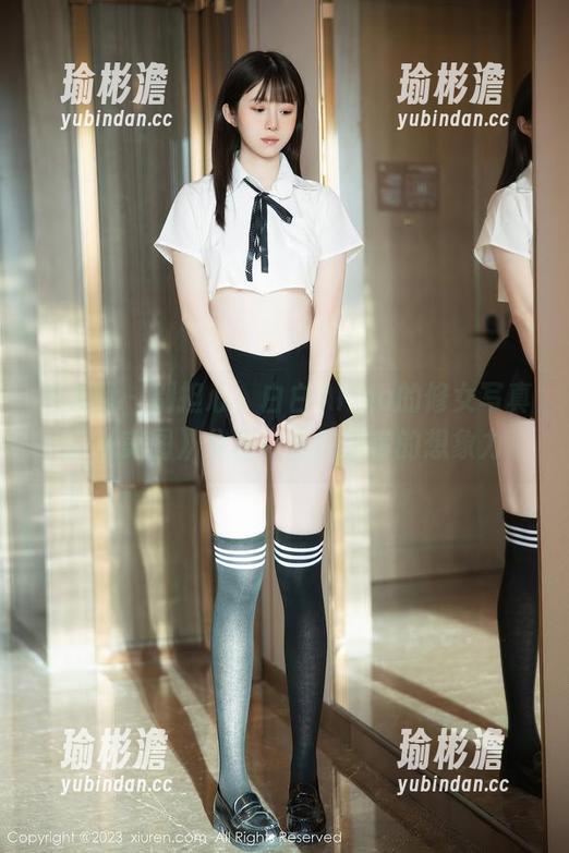秀人网 - 别担心，白白Alina的修女写真，《美图》分享只为挑战你的想象力