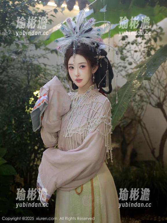 秀人网 - “全套女王”大揭秘，筱慧cindy照片让你眼前一亮！