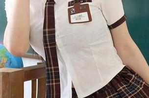 秀人网 – 豆瓣酱的吊带+高清=心海一阵荡漾，顺便把她当手机壁纸吧。