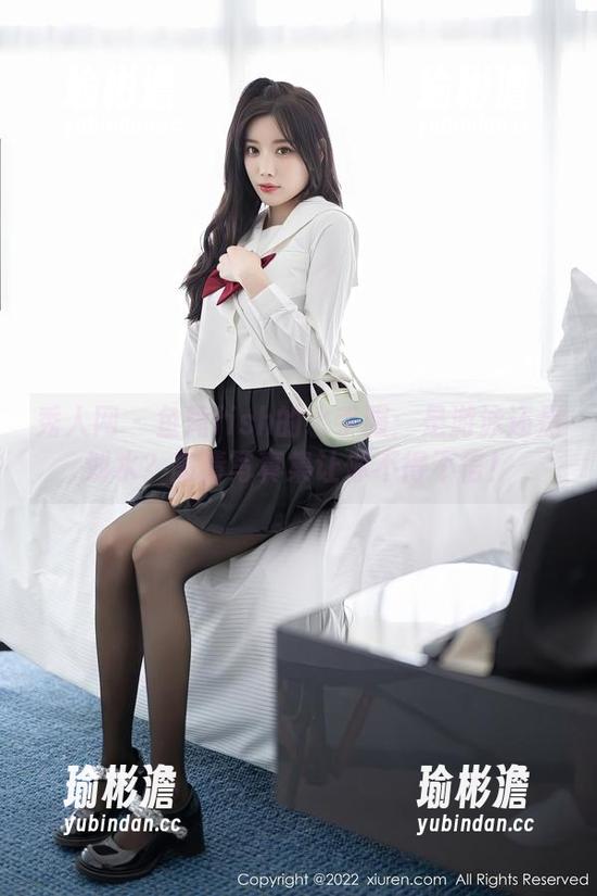 秀人网 - 鱼尾fish的水手服：是游泳还是划水？高清写真集让你不得不信！