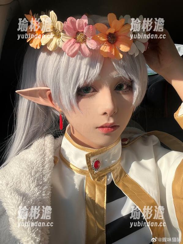 在腥味猫罐的镜头下，写真套图演绎的是一种别致的新年气氛。