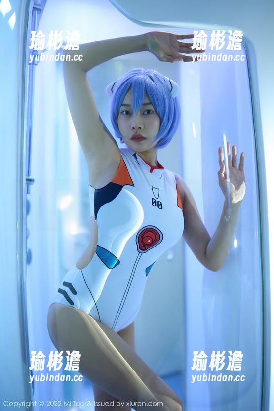 蜜桃社 - Cris_卓娅祺的御姐写真：美丽的“霸道总裁”竟然在这里等你！