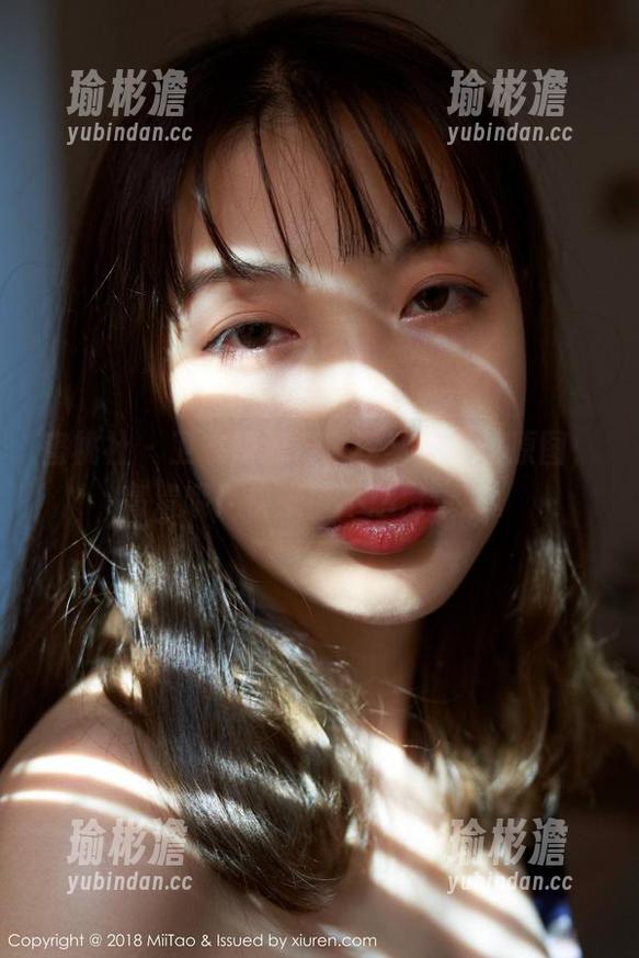 蜜桃社 - 卫衣搭流行—李梦婷灰丝原图，高清哦！快来！不愁没灵感。