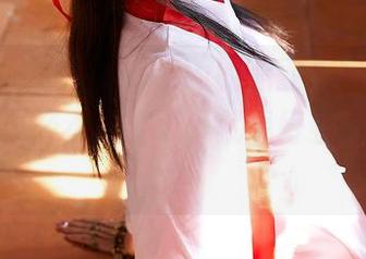 蜜桃社 – 静香Mandy的职业装写真集：工作？已经不重要了，就看好看不就对了？