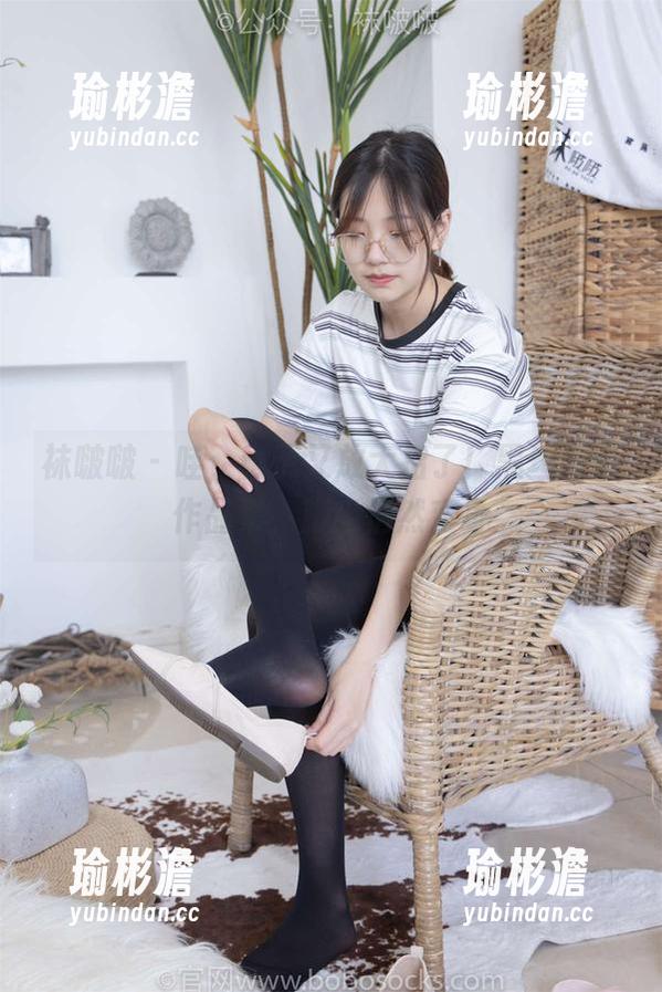 袜啵啵 - 哇，稚予又放大招了！黑丝波点作品集，脚尖悄然变身