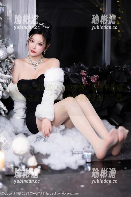 语画界 - 潘朵拉Laa的学妹，原图中的眼神好像在说：“你又来偷看我了吗？”嘿嘿。
