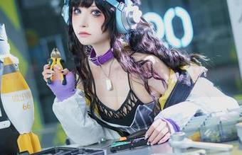 看超级小禾儿把圣诞狼女演绎得如此高清，又是真实的狼心？