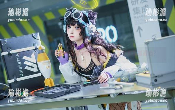 看超级小禾儿把圣诞狼女演绎得如此高清，又是真实的狼心？