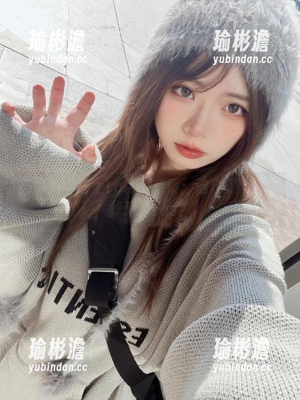 闪月半 当闪月半遇上Lolita草莓:这也是个甜到掉牙的cos?