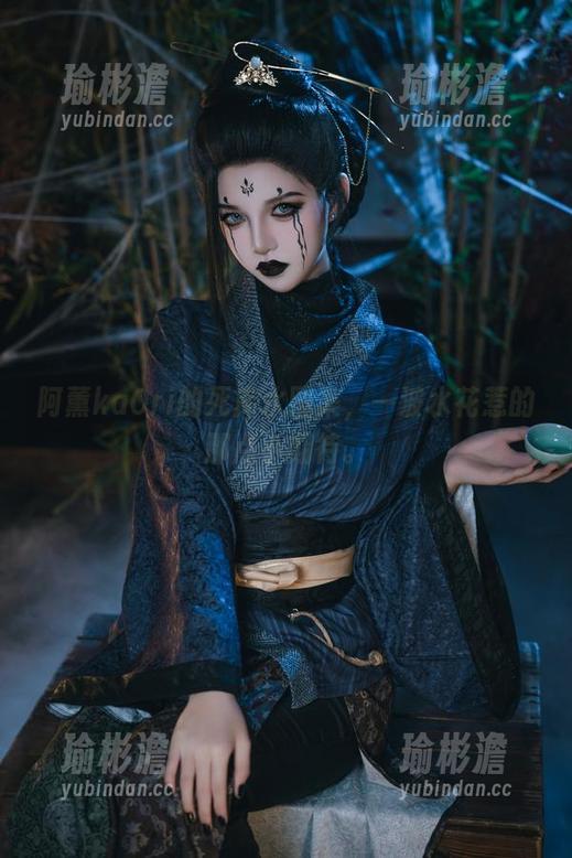 阿薰kaOri的死库水图集，一波水花惹的那点小期待。