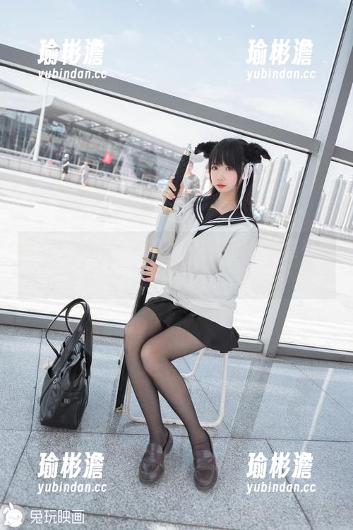 雪琪SAMA 在雪琪SAMA的笔下,学妹的作品里有种魔力