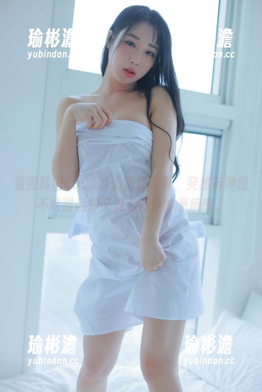 看完韩国CoCo的奶油派写真，突然有种想不吃甜品却又满心期待的矛盾感。