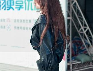 魔镜街拍 – 私拍分享：寒风中，唯有婷婷的肉丝才让人暖心