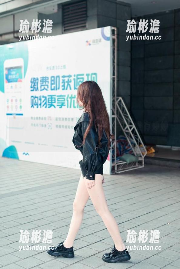 魔镜街拍 - 私拍分享：寒风中，唯有婷婷的肉丝才让人暖心
