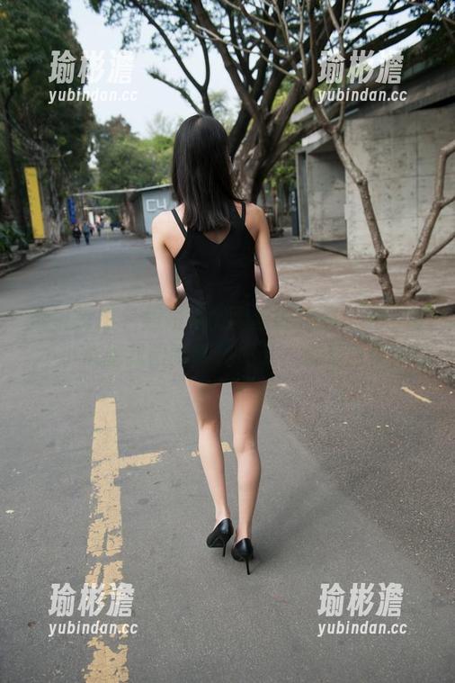魔镜街拍 - 超短裙和肉丝的碰撞，艾小青不小心把我眼睛都晃坏了，求资源保护!