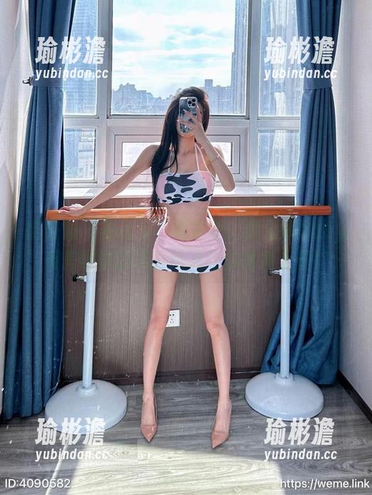 微密圈 - 福利到，零差评！黎允熙baby反差学妹的写真绝对让你嘴角上扬！